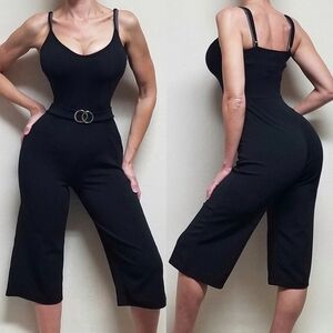 90s Vintage Lily Black Stretchy V-neck Ring Belted Cropped Culotte Jumpsuit M